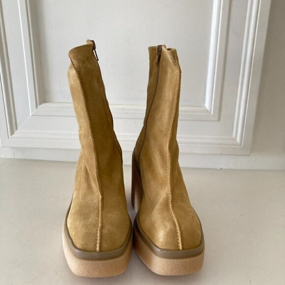 NWOT Free People Gigi Beige Suede Heeled Ankle Boots Sz 36.5 - Picture 5 of 9